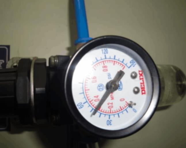 煙霧機壓力表.jpg 煙霧機壓力表.jpg