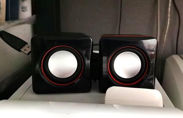 USB小音箱.jpg USB小音箱.jpg