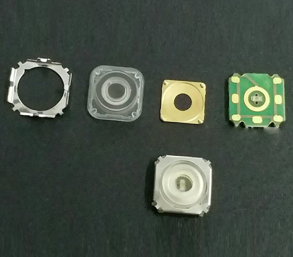 德國汽車輕觸開關(guān).jpg 德國汽車輕觸開關(guān).jpg