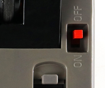 打碟豬玩具底部紅柄開(kāi)關(guān)